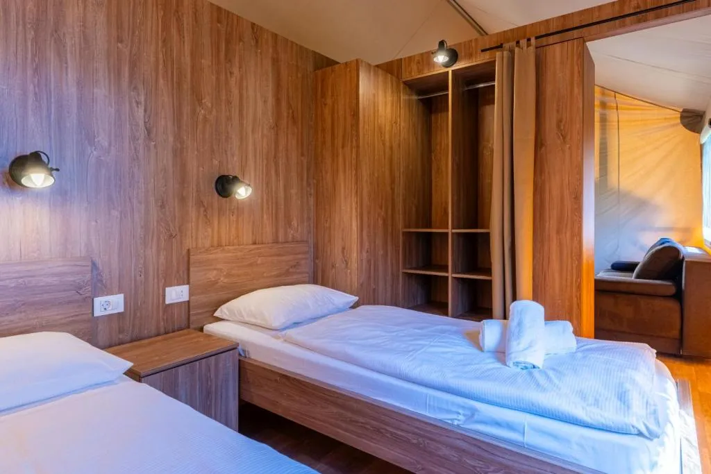 Adria Glamping luxury tents Camping Poljana Mali Lošinj