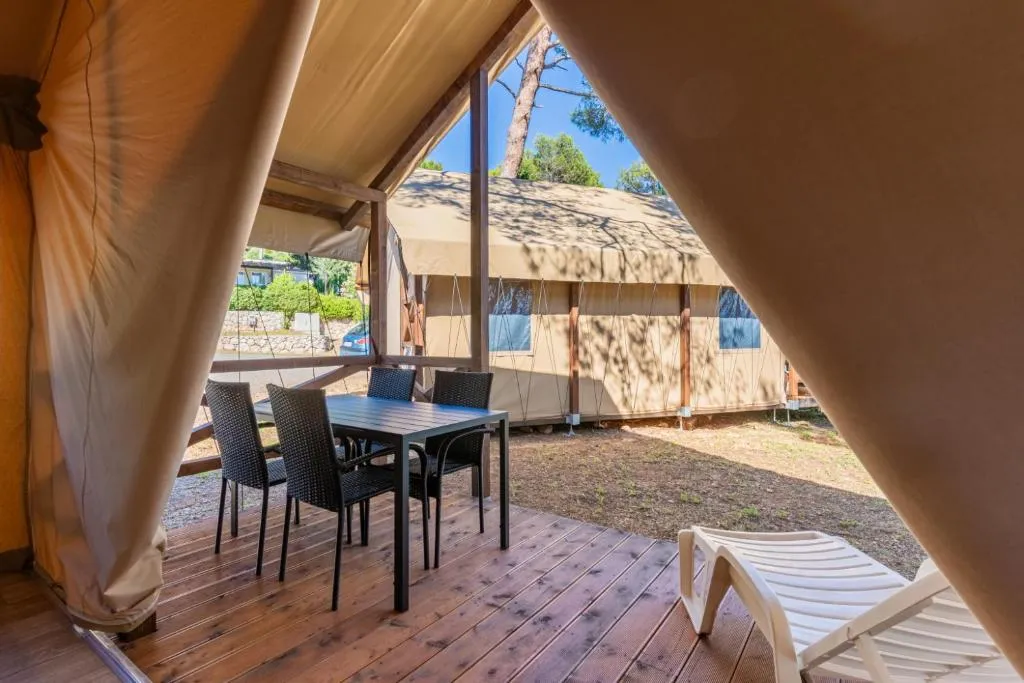 Adria Glamping luxury tents Camping Poljana Mali Lošinj