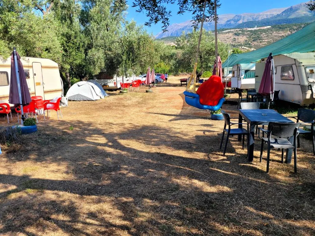 Aquariumi Jale Camping
