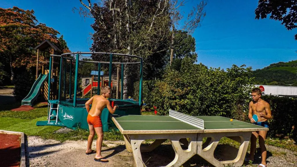 CAMPING PLEIN SOLEIL