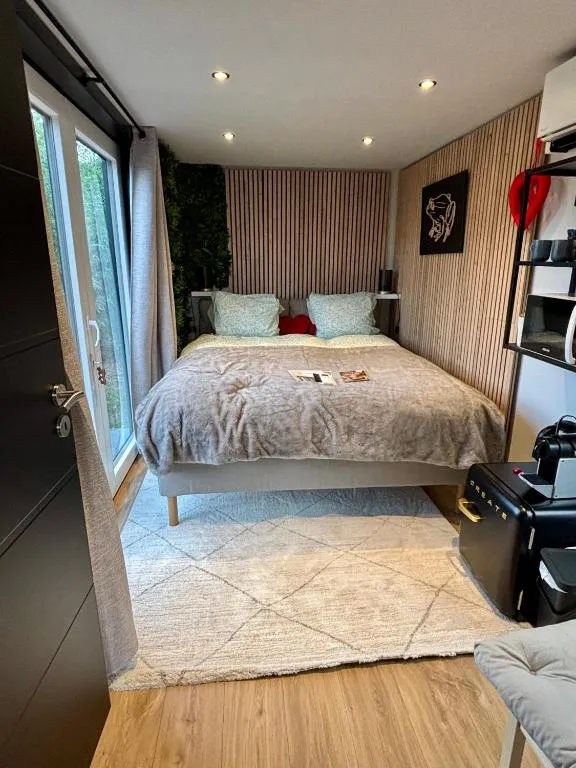 Containers aménagé au cœur des chants des grenouilles