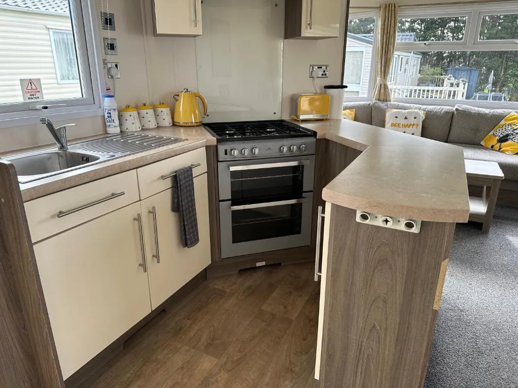 D34 Steeple Bay Caravan Site