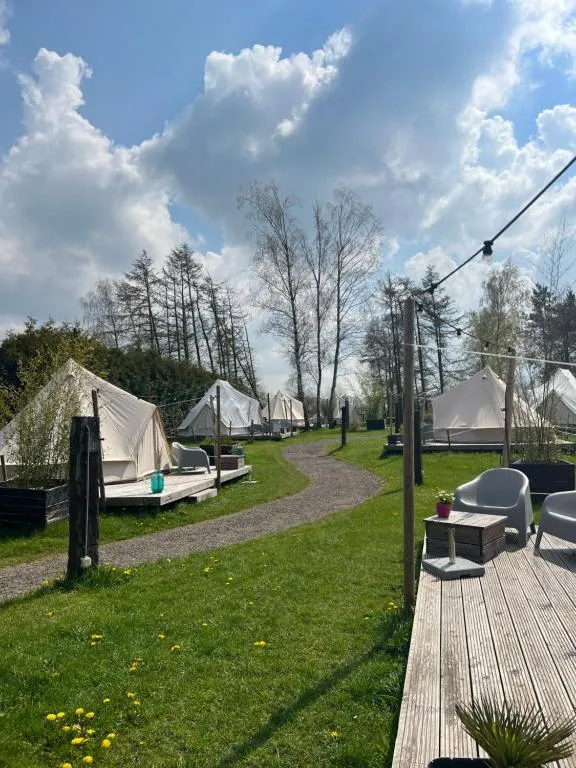 Glamplodge met privé sanitair