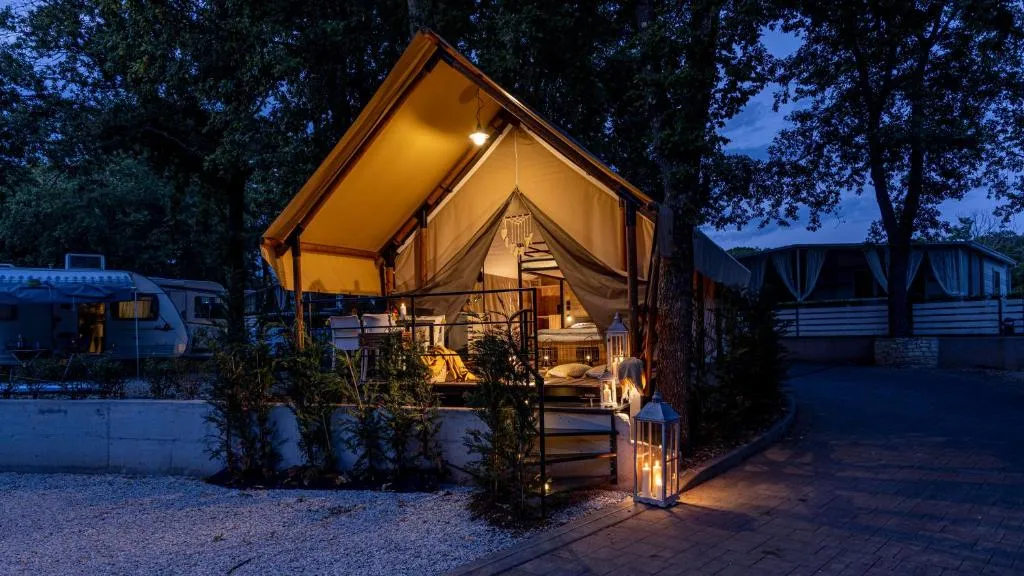 Polidor Glamping Resort