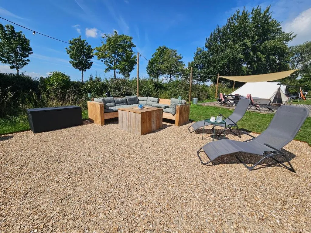 Glamping Zeeland Beach Bell tent