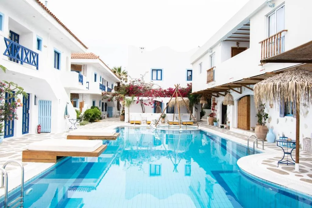 Gloo Glamping "by Checkin"