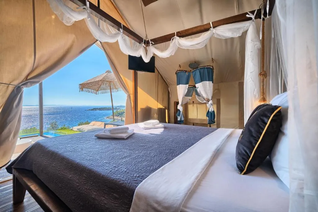 Golden Haven Luxe Glamp Resort