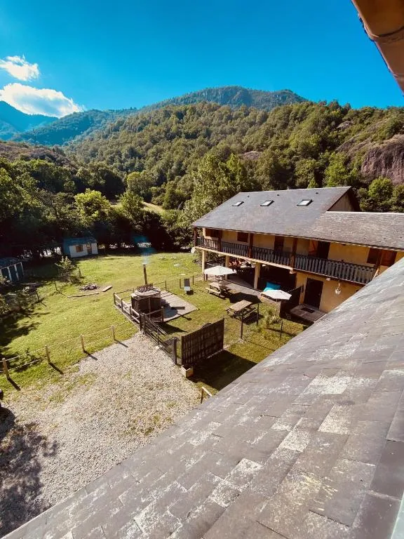 Gîtes et yourte le Tucaou avec bains nordiques