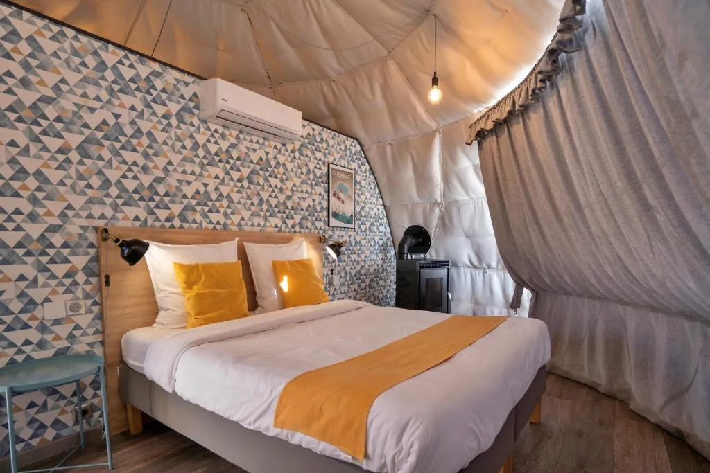 Au Champ de l'Insolite