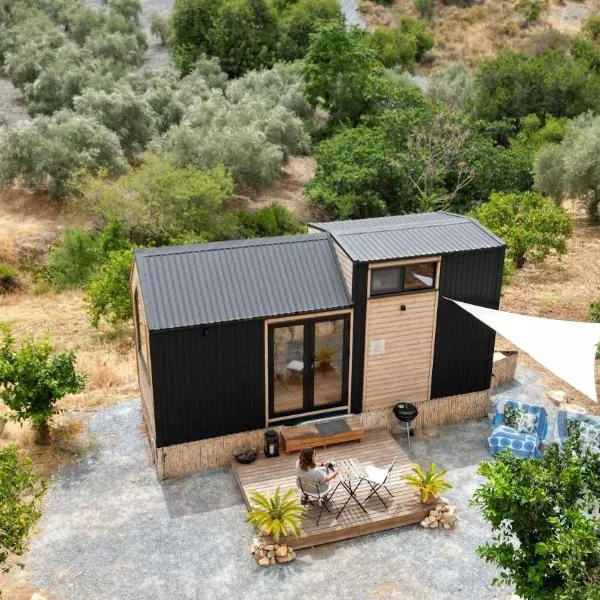 La Vista Huma by Tiny Away