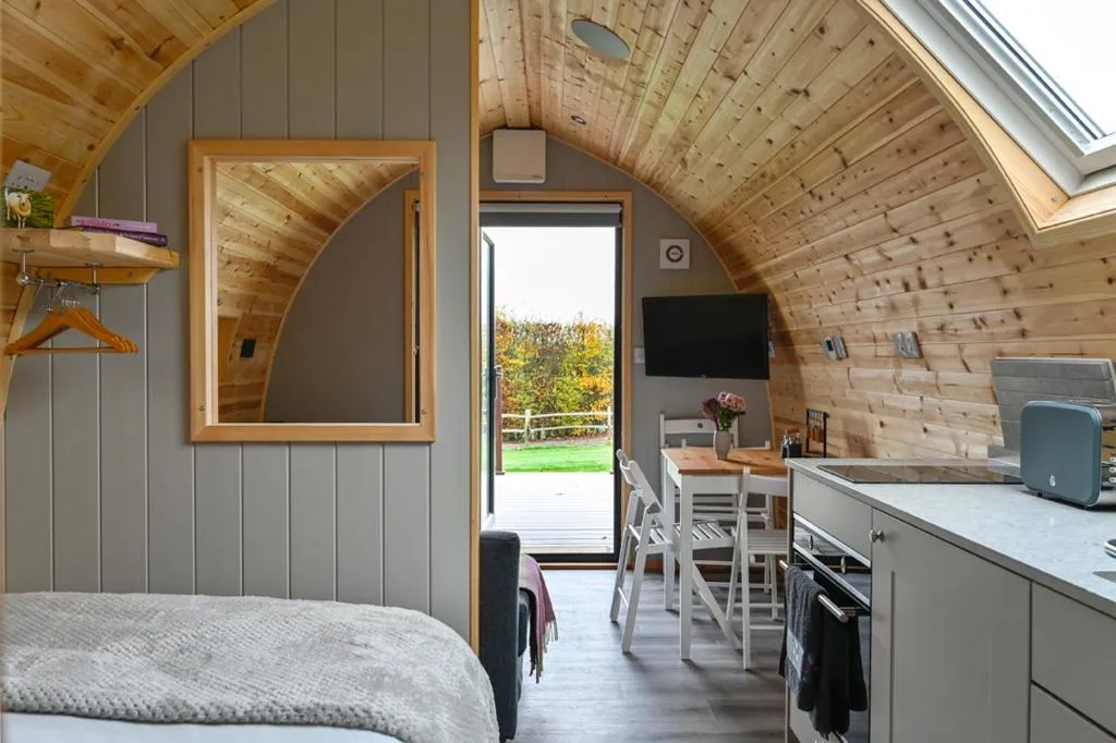 Little Quarry Glamping Bed and Breakfast