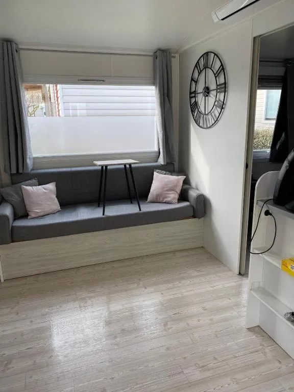 Mobile home 4-6 places camping les sables du midi