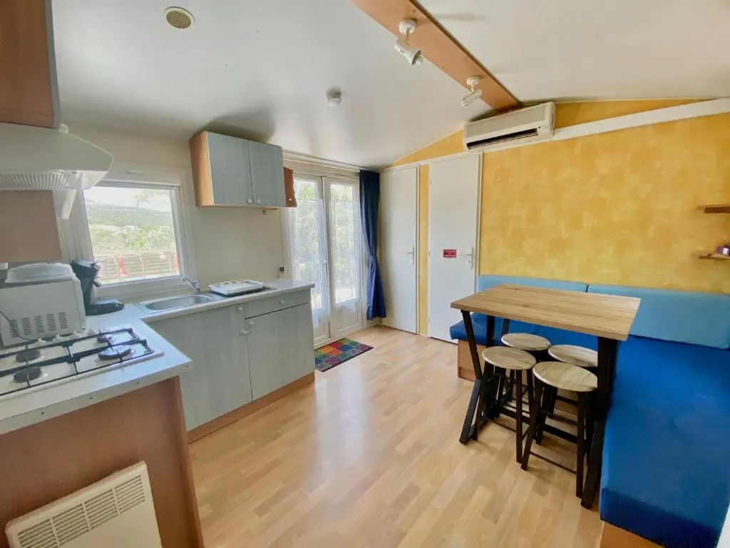 Camping Caramany, Lac à proximité