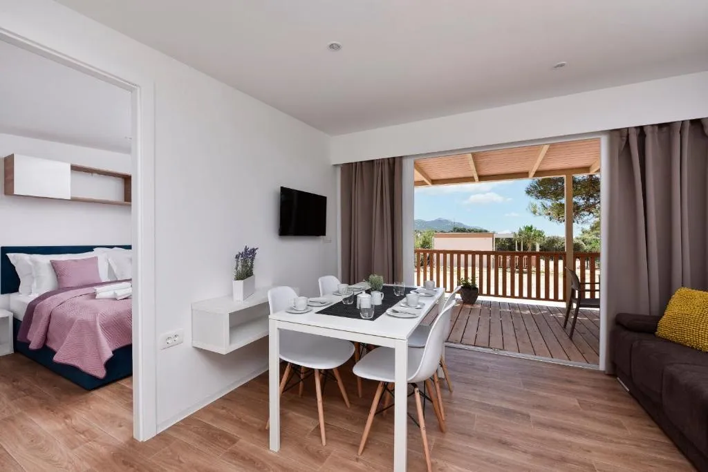 Mobile Homes at Camping Ugljan Resort