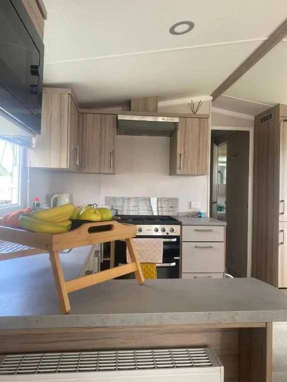 Modern Family Caravan with WiFi at Valley Farm, Clacton-on-Sea