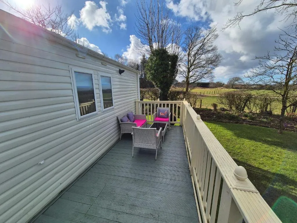 24 The Beeches Caravan Park