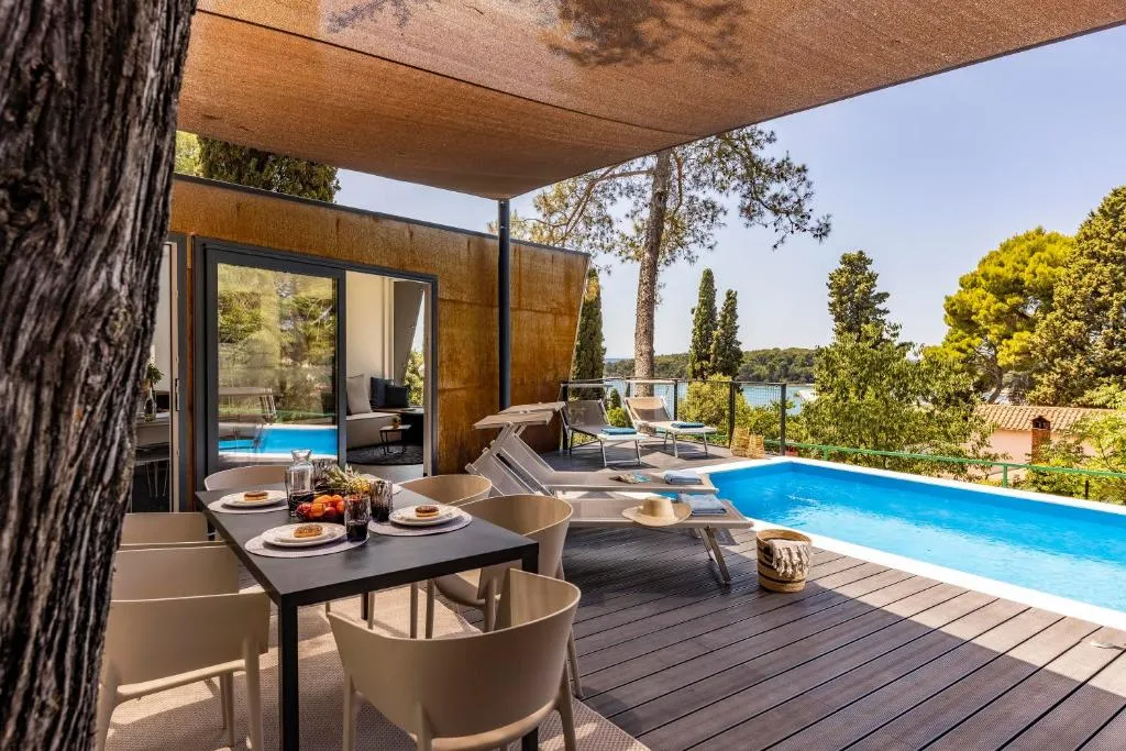 Porton Nature Hideouts