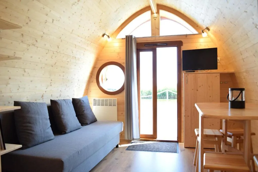 Schwimmpod an der Peene