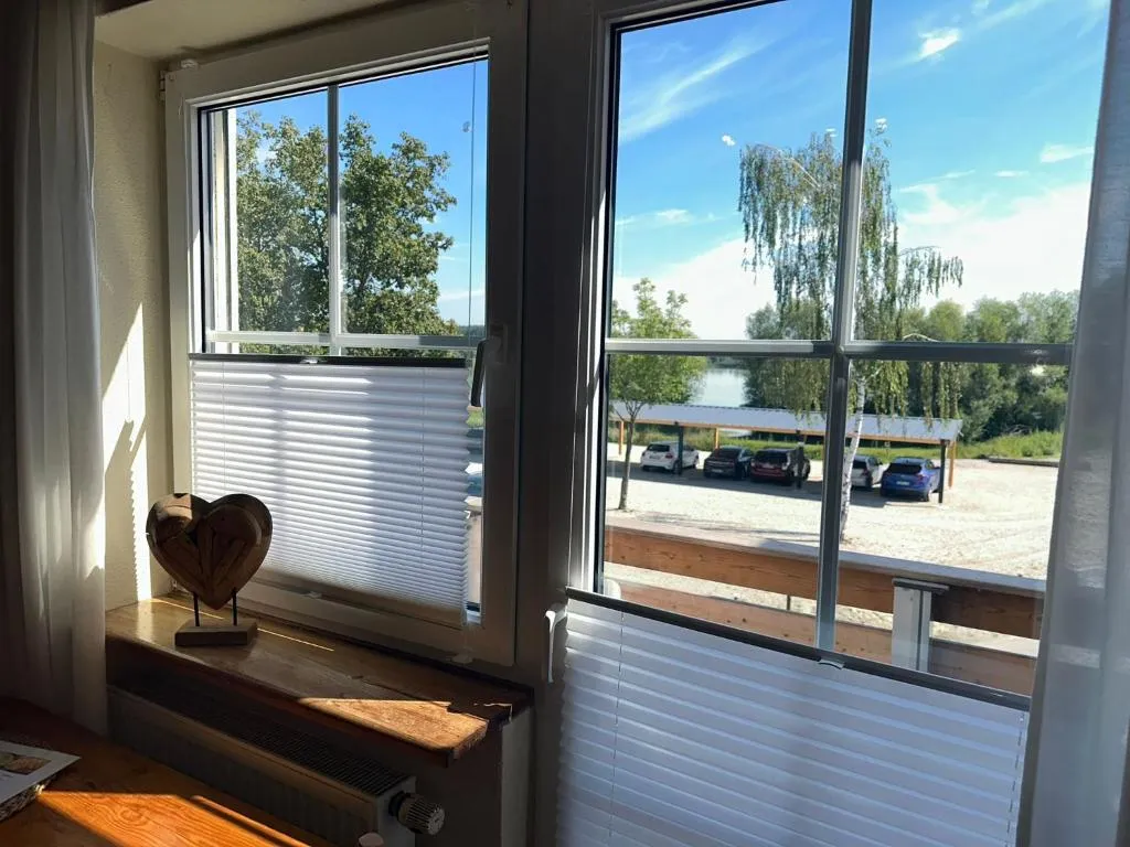 Seehaus Mamming - Hotel - Schlaffässer - Biergarten - Camping