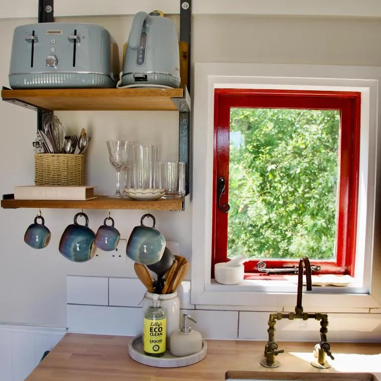 Little Heaven shepherds hut