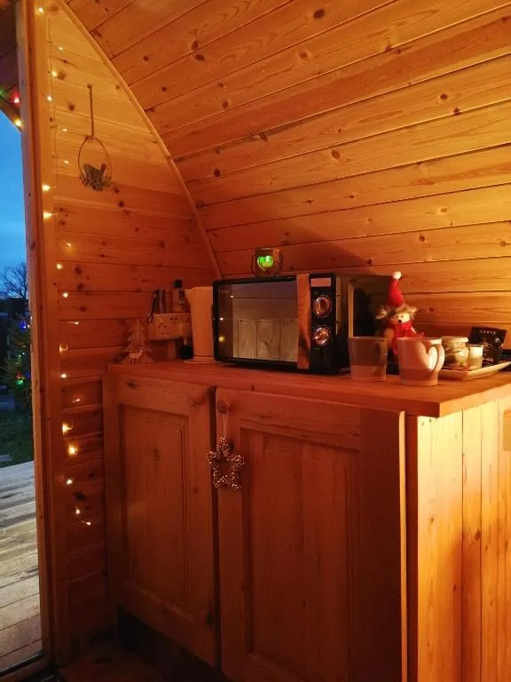 Sunny Mount Glamping Pod