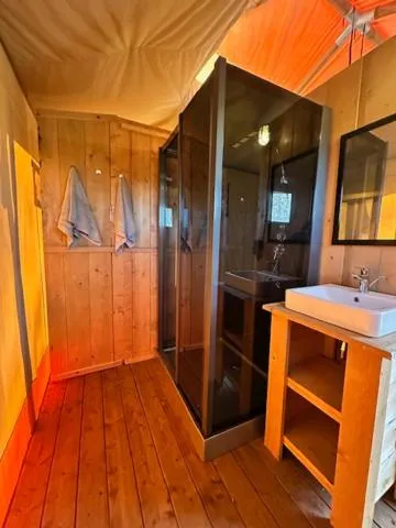 Safari Lodge at Back to Basic