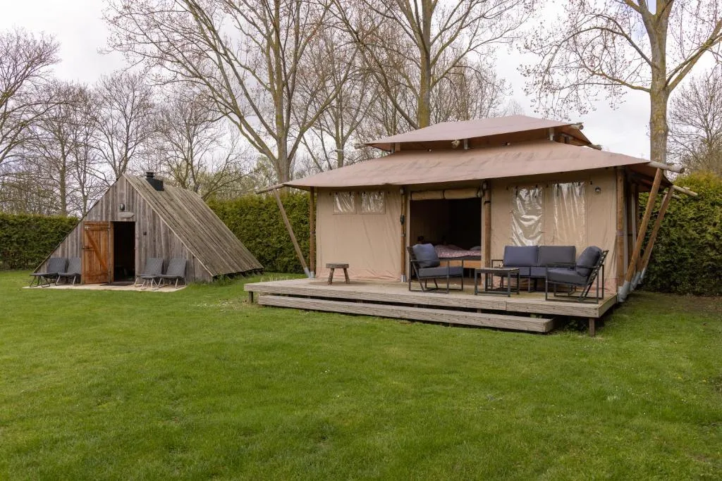 Safari Lodge at Back to Basic