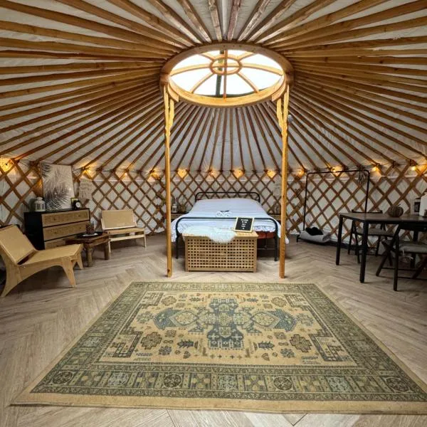 The Isla Yurt